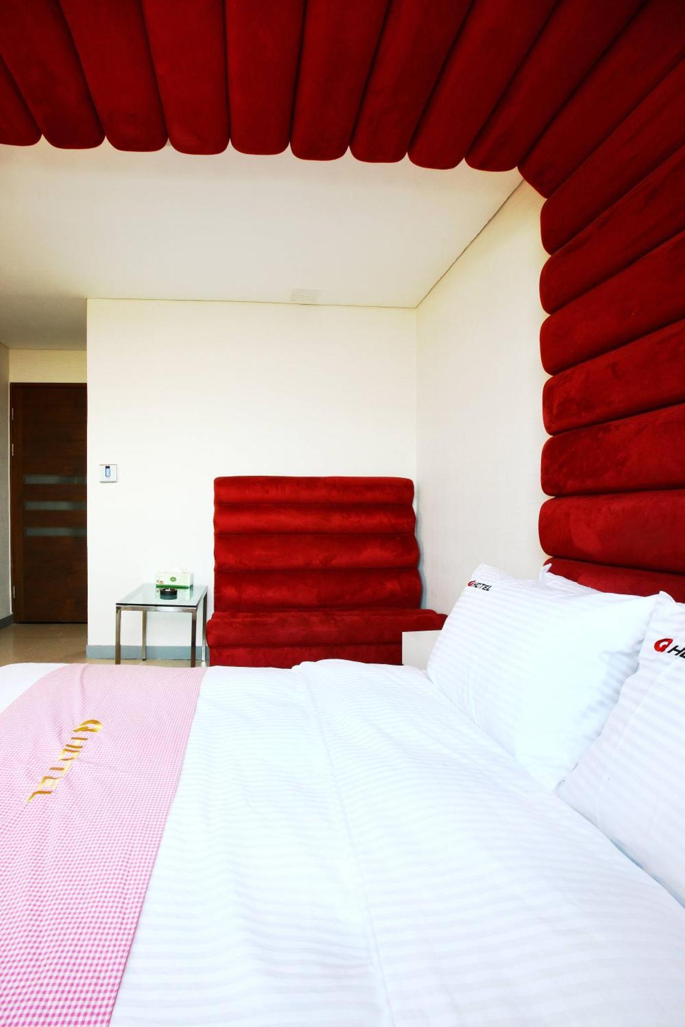 Q Hotel Pchadžu Exteriér fotografie