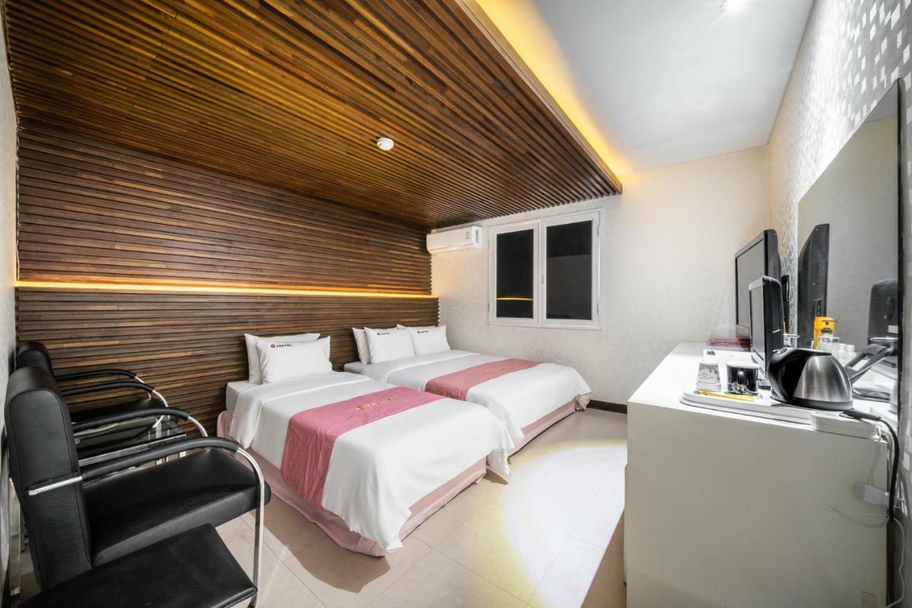 Q Hotel Pchadžu Exteriér fotografie